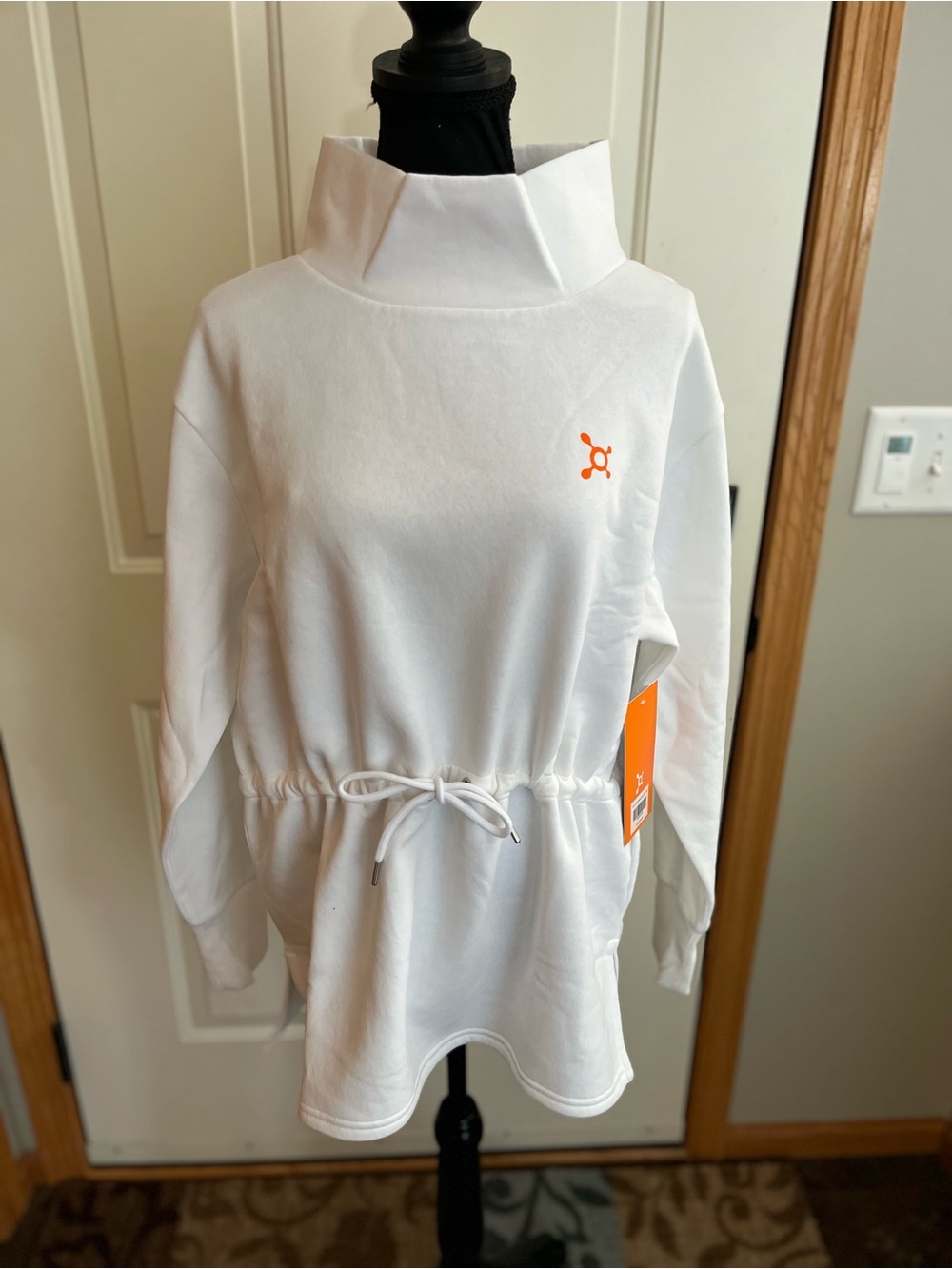 New Orangetheory white fleece funnel neck cinched drawstring waist tunic. Medium